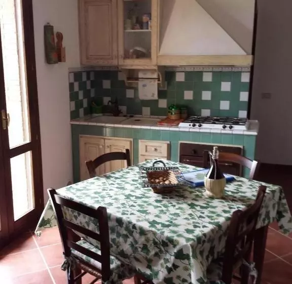 ホテル Agriturismo La Steccaia Alta