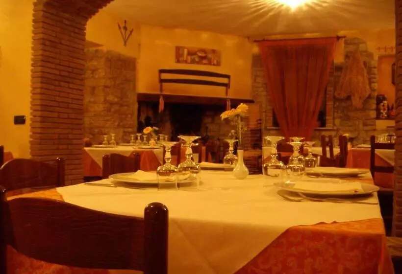 Hotelli Aia Di Lazzaro Country House