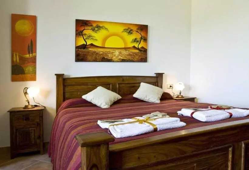 Hotelli Bioagriturismo La Quercia