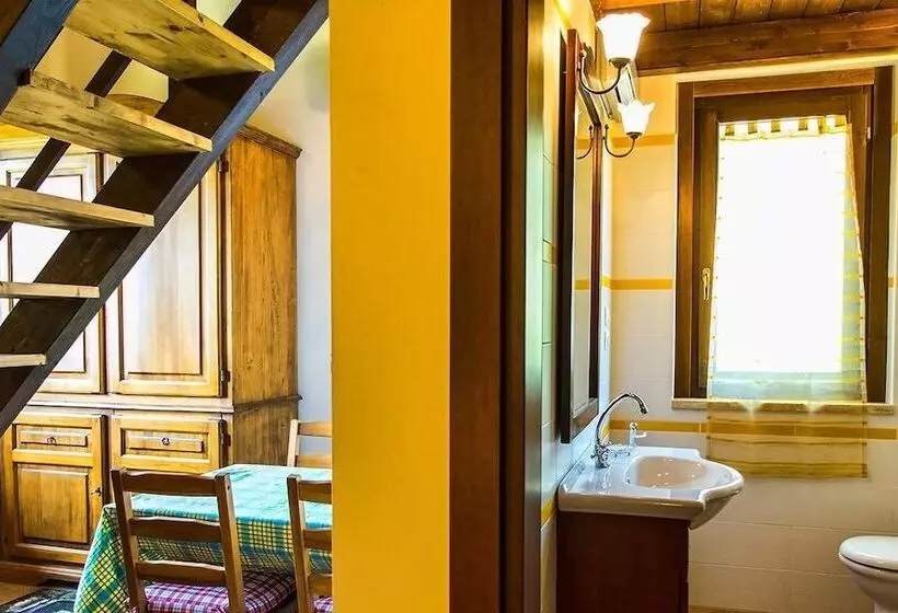 ホテル Bioagriturismo La Quercia
