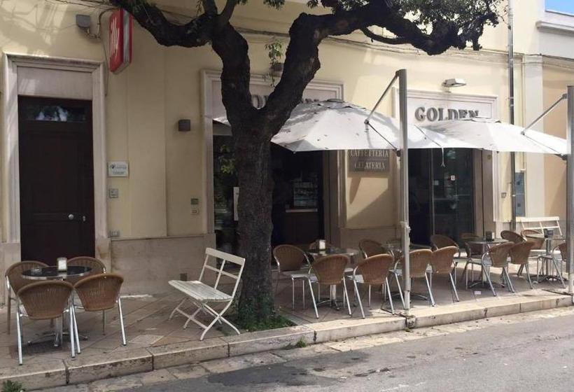 بنسيون Golden House