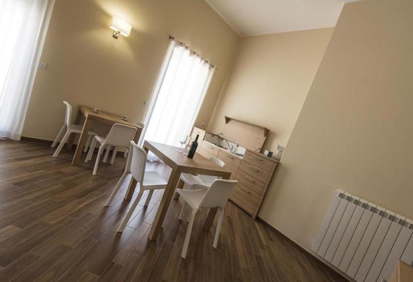 بنسيون Golden House