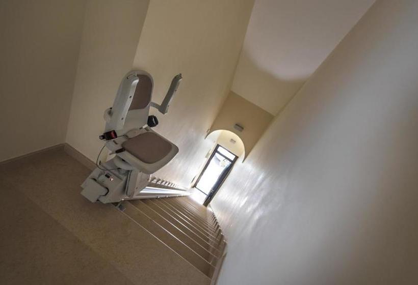 بنسيون Golden House