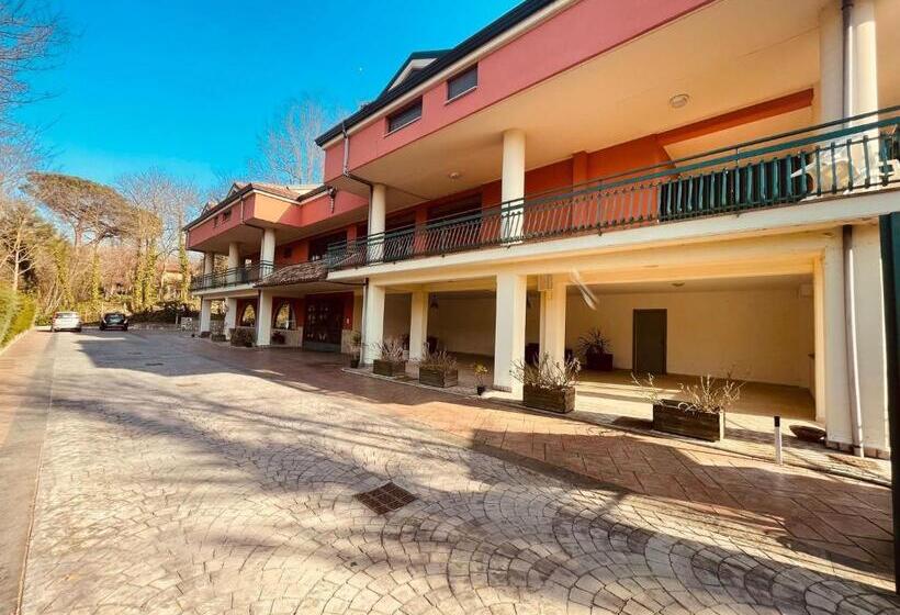 פנסיון Pietrabianca Country House