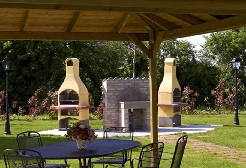 Отель Agriturismo Il Brugnolo