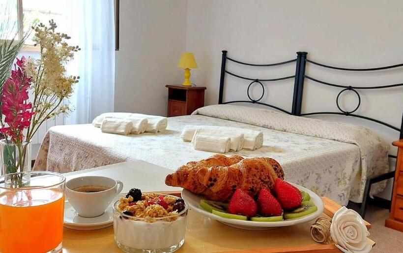 בית מלון כפרי Agriturismo Podere Verdicchio