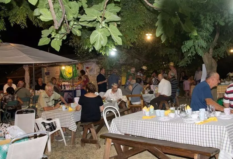 Hotelli Agriturismo Via Del Campo