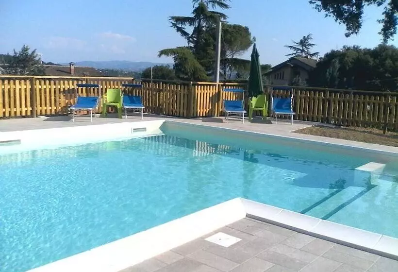 Hotelli Agriturismo Villalta