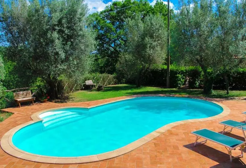 ホテル Agriturismomillefiori