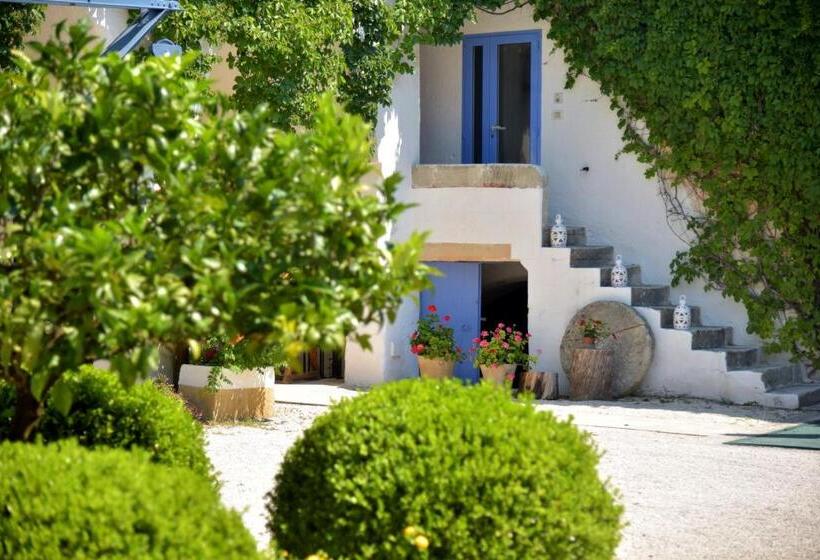 호텔 Masseria La Macchiola & Corti Del Mito