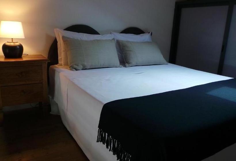 פנסיון Andrea S Rooms