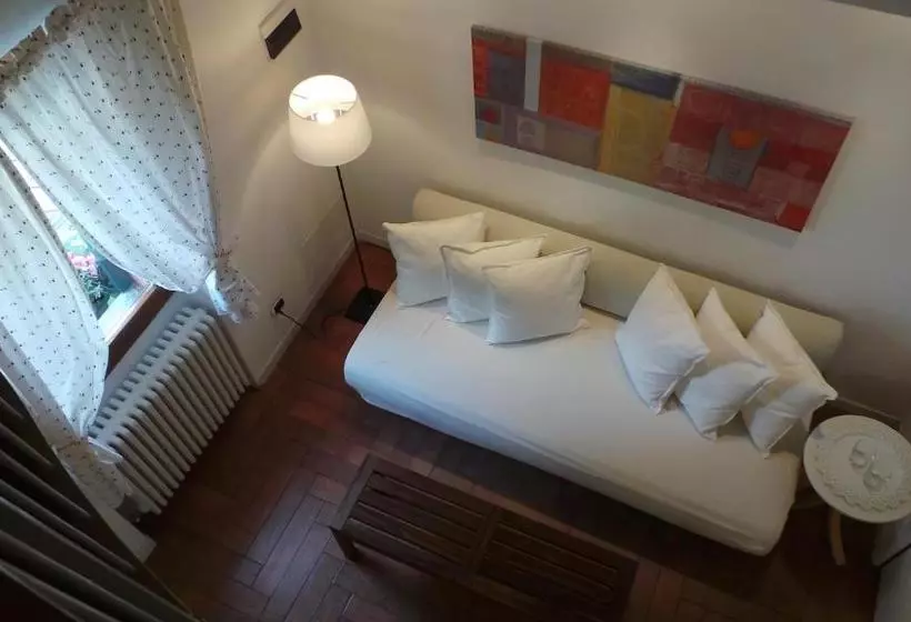 Majatalo Andrea S Rooms