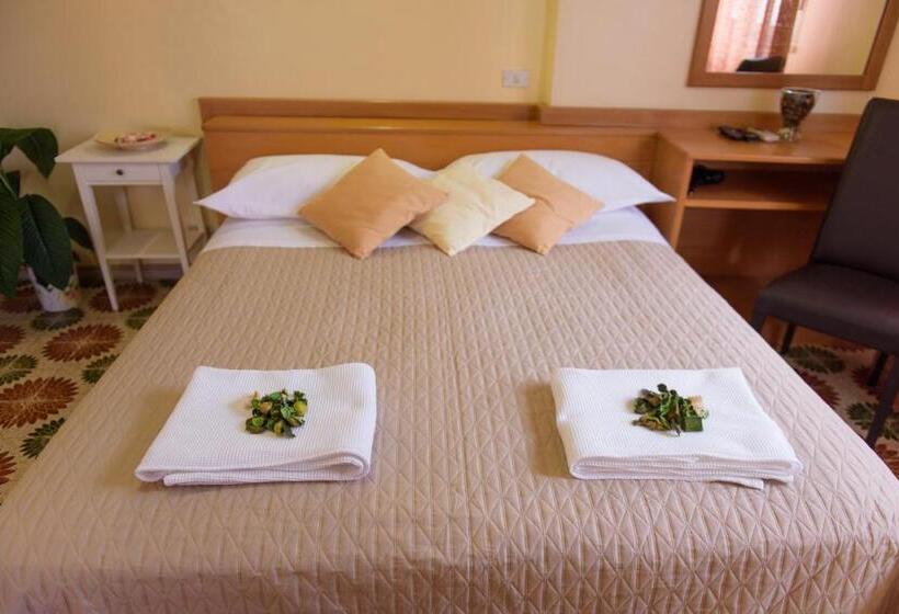 بنسيون San Giacomo