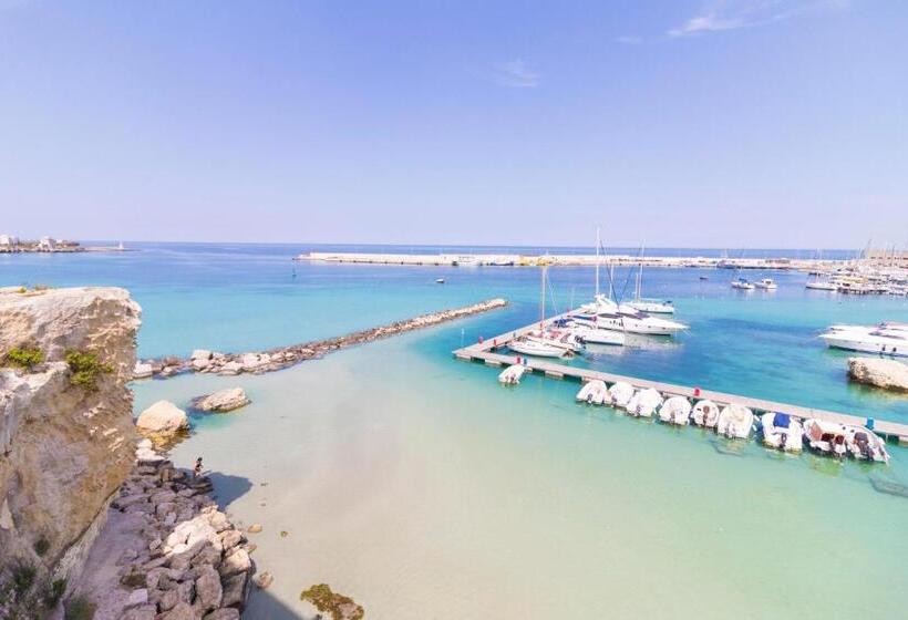 Pension Trapetum Salento Domus