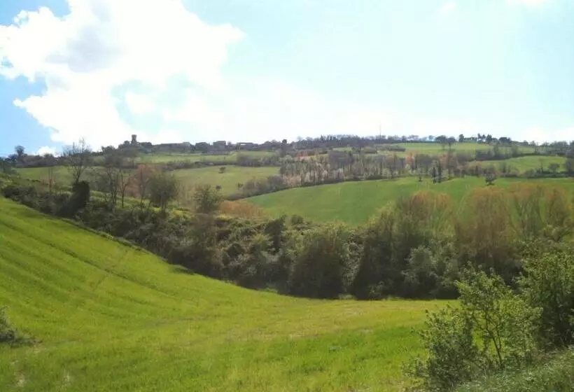 ホテル Agriturismo Casale Il Gallo Bianco