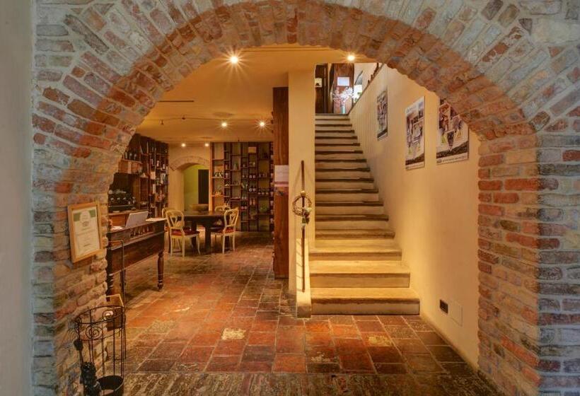 فندق Agriturismo Cascina Rosengana