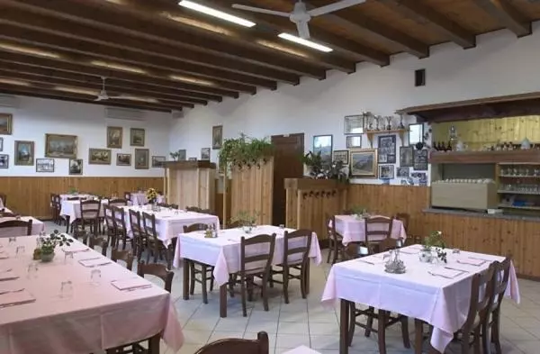 هتل Agriturismo La Chioccia