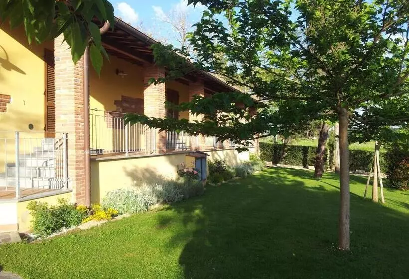 هتل La Cantina Del Podere Dei Boni