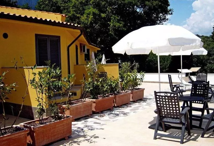 Hotelli Verdeblu Country