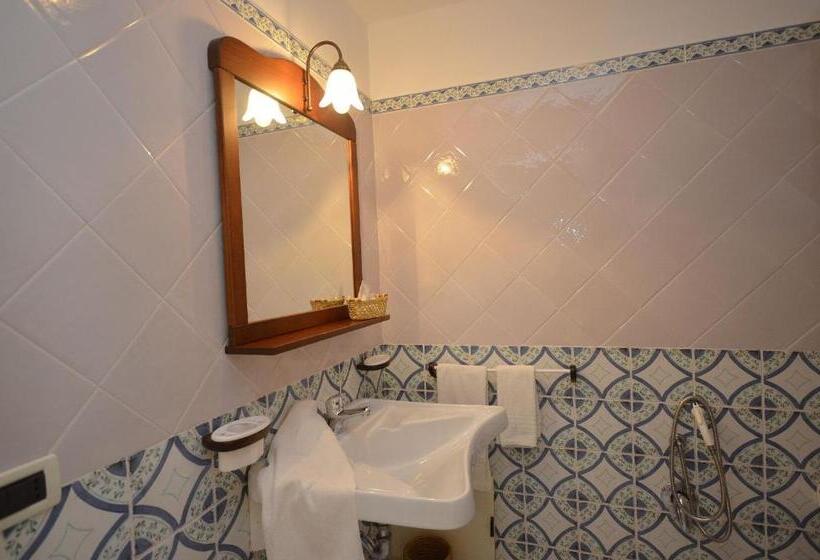 פנסיון Catarin Comfort Rooms