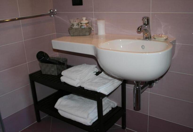 פנסיון La Terrazza Di Reggello