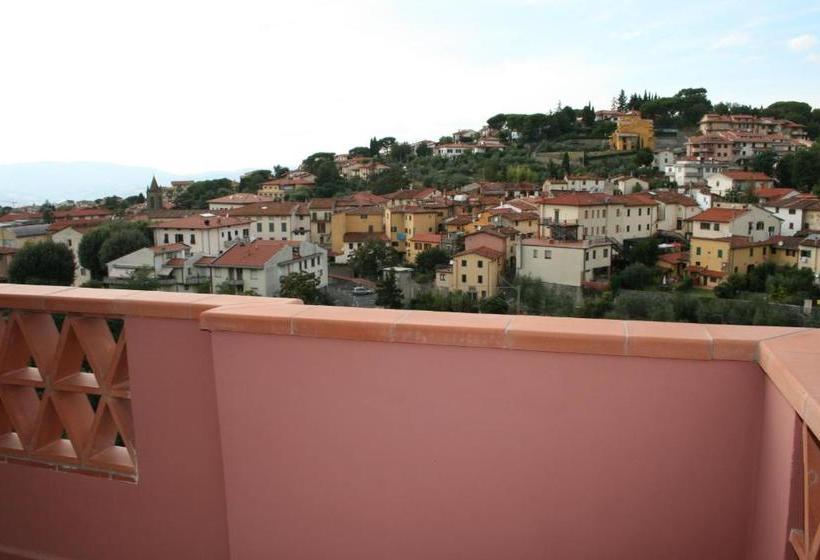 פנסיון La Terrazza Di Reggello