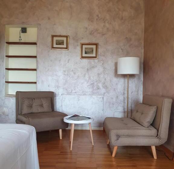 ペンション Osteria E Locanda Del Viaggiatore