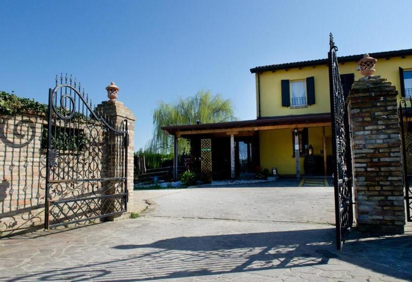 ペンション Osteria E Locanda Del Viaggiatore