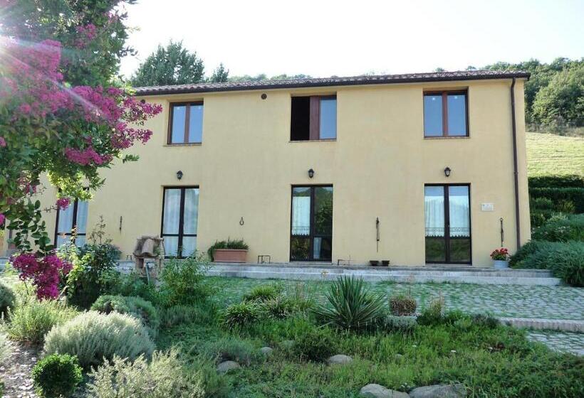 בית מלון כפרי Agriturismo Gli Ippocastani