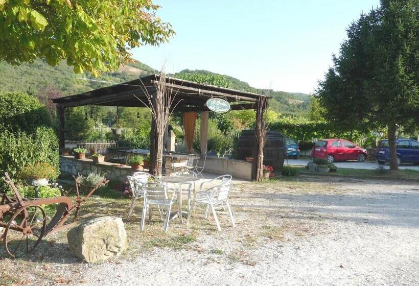 בית מלון כפרי Agriturismo Gli Ippocastani