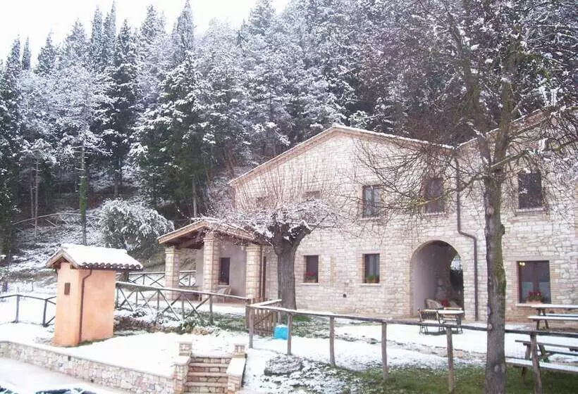 ホテル Agriturismo Il Casale
