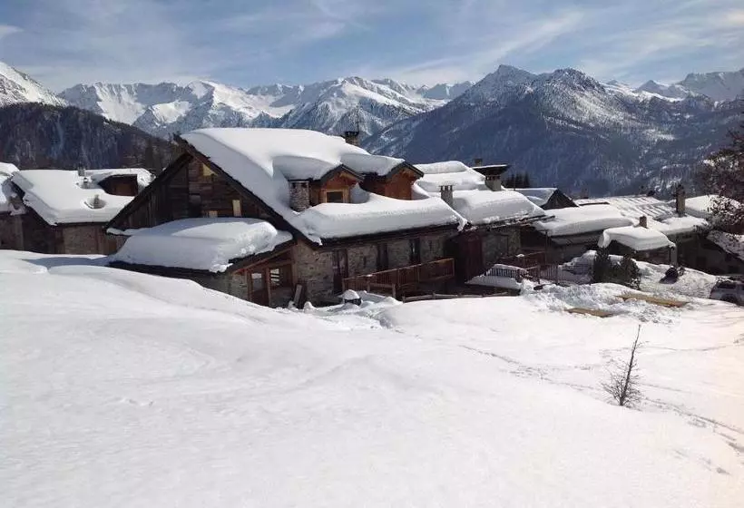 ホテル Agriturismo Il Fiocco