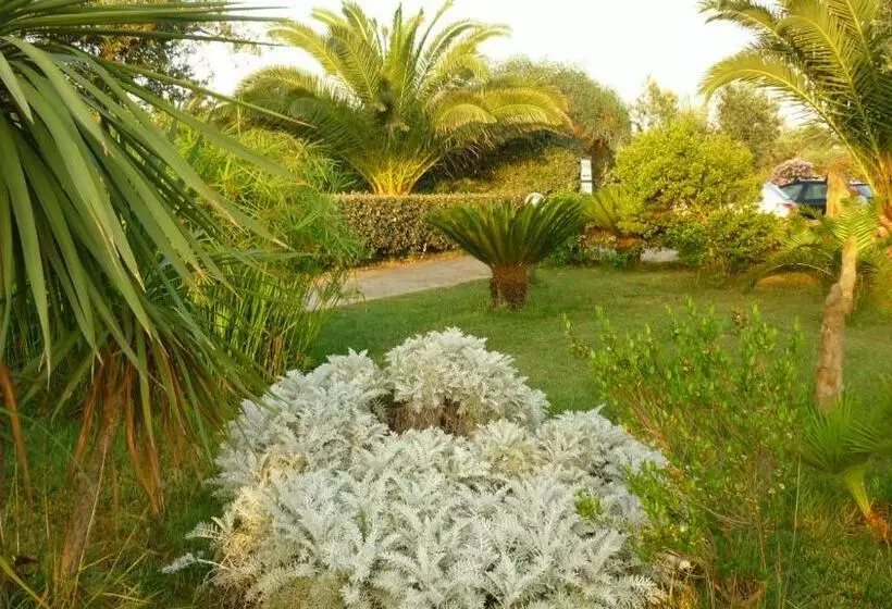 ホテル Agriturismo Isidoro