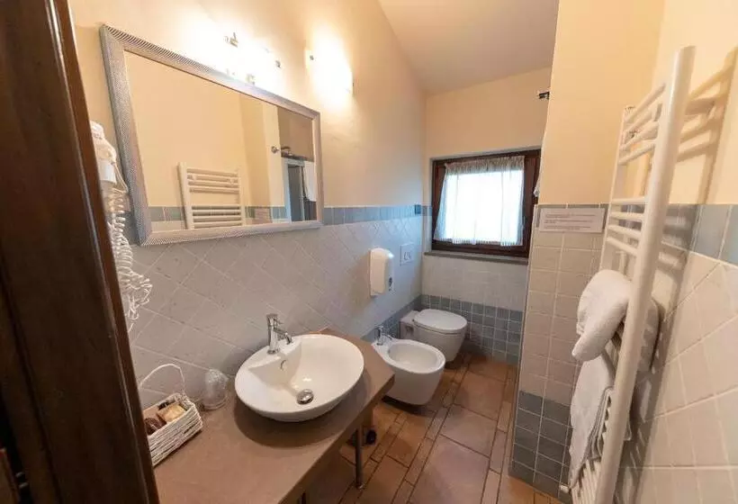 هتل Agriturismo La Dimora Del Contadino