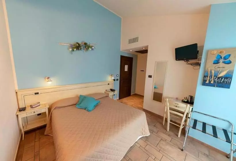 هتل Agriturismo La Dimora Del Contadino