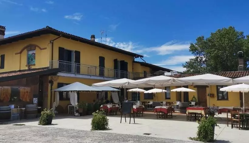 ホテル Agriturismo La Ruota
