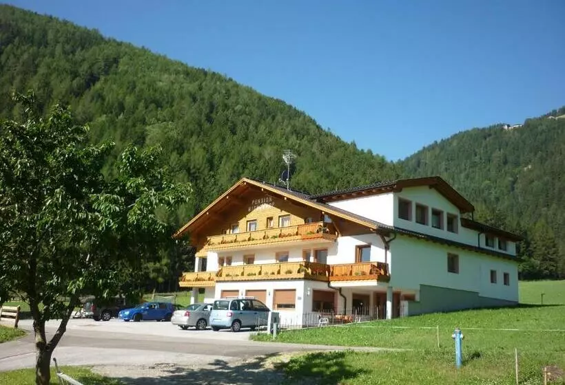 ホテル Pension Wiesenhof