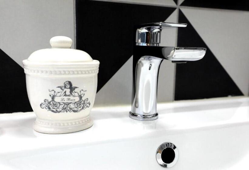 تختخواب و صبحانه Au Jeu De Paume