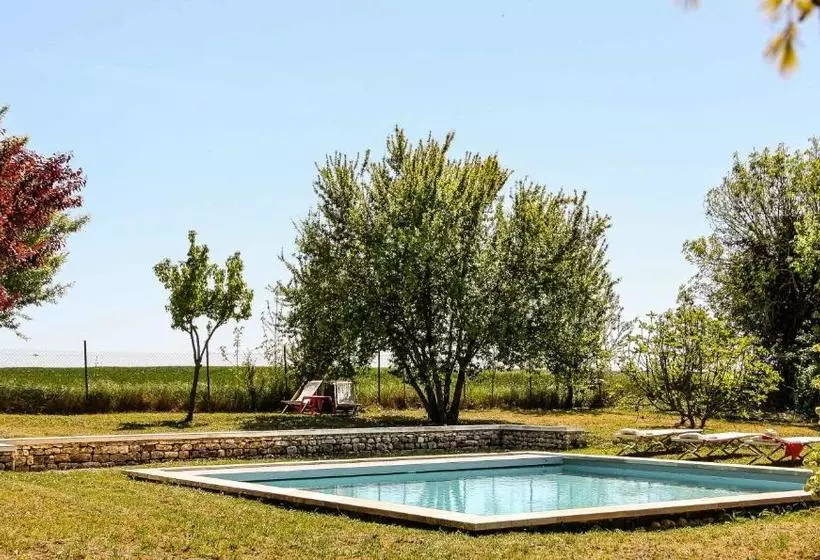 ペンション Le Clos Du Vallon Des Courances