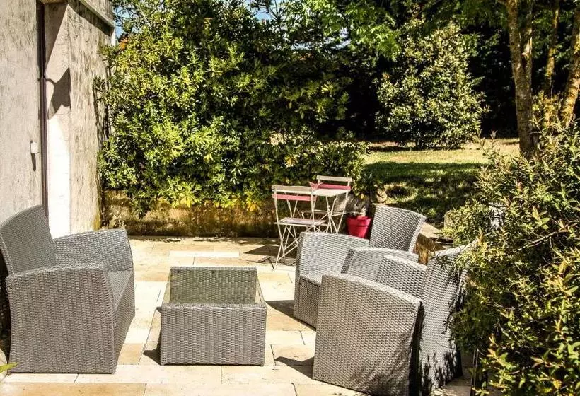 ペンション Le Clos Du Vallon Des Courances