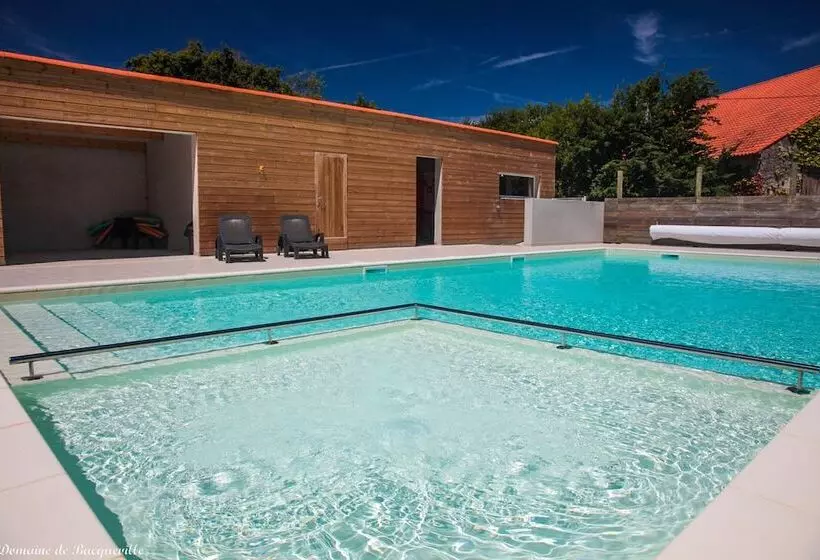 ベッドアンドブレックファースト Chambres D Hotes   Domaine De Bacqueville