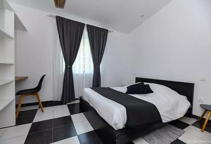 ベッドアンドブレックファースト Chambres D Hotes   Domaine De Bacqueville
