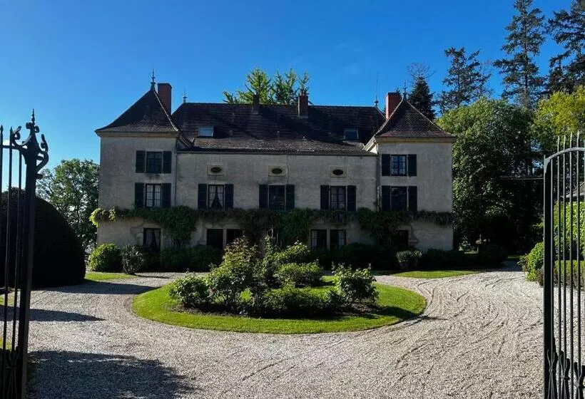 Majatalo Chateau De Martigny