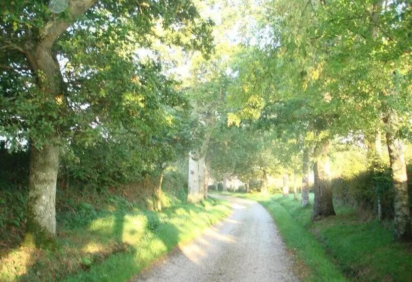 Majatalo Chateau Le Val