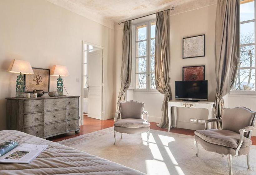 ペンション Château Des Demoiselles