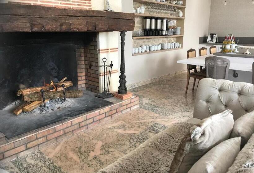 بنسيون L Orangerie De Camperos