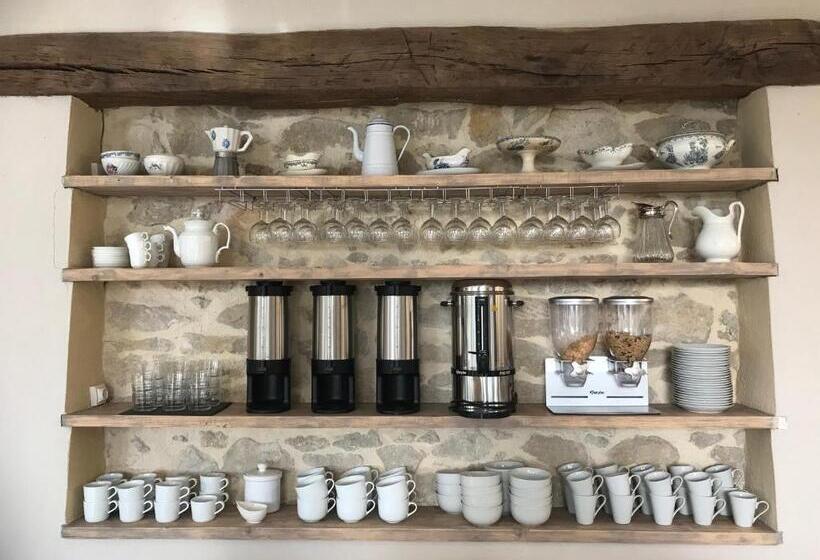 بنسيون L Orangerie De Camperos