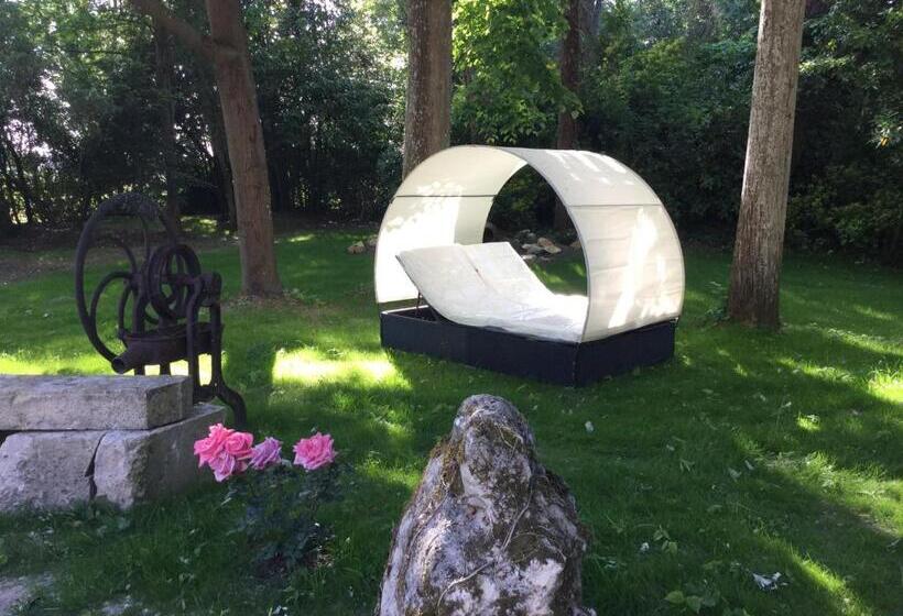 بنسيون L Orangerie De Camperos