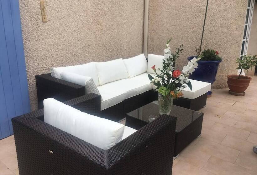 Пансион Le Patio Fleuri