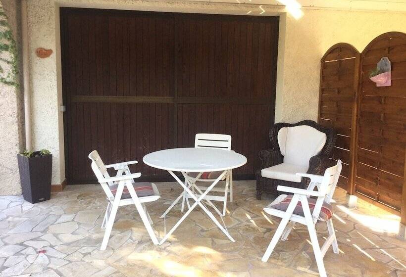 Пансион Le Patio Fleuri